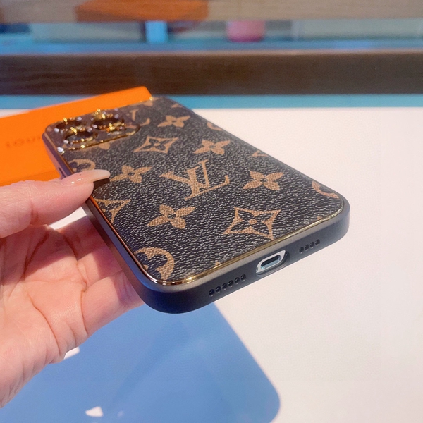 コピーブランド携帯ケース着用イメージ